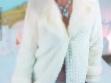 amoramias —                 -   #classy #smoke #stockings #blonde #private