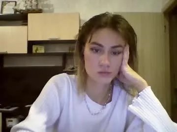 maybellebombich — GOAL: big smile for you! [25 tokens remaining] Guys let's have some fun, I'm very hot! <3 #squirt #anal #18 #blonde #bigboobs