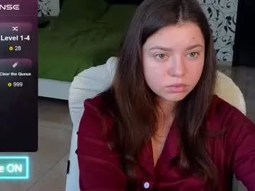 milania_hot_foxy — Goal: teasing #ukraine #lovense #bigass #tits #sexy - Next Goal: take of my shirt