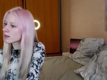 nika_slime — GOAL: show feet [57 tokens remaining] Welcome to my room! #18 #blonde #daddy #young #skinny